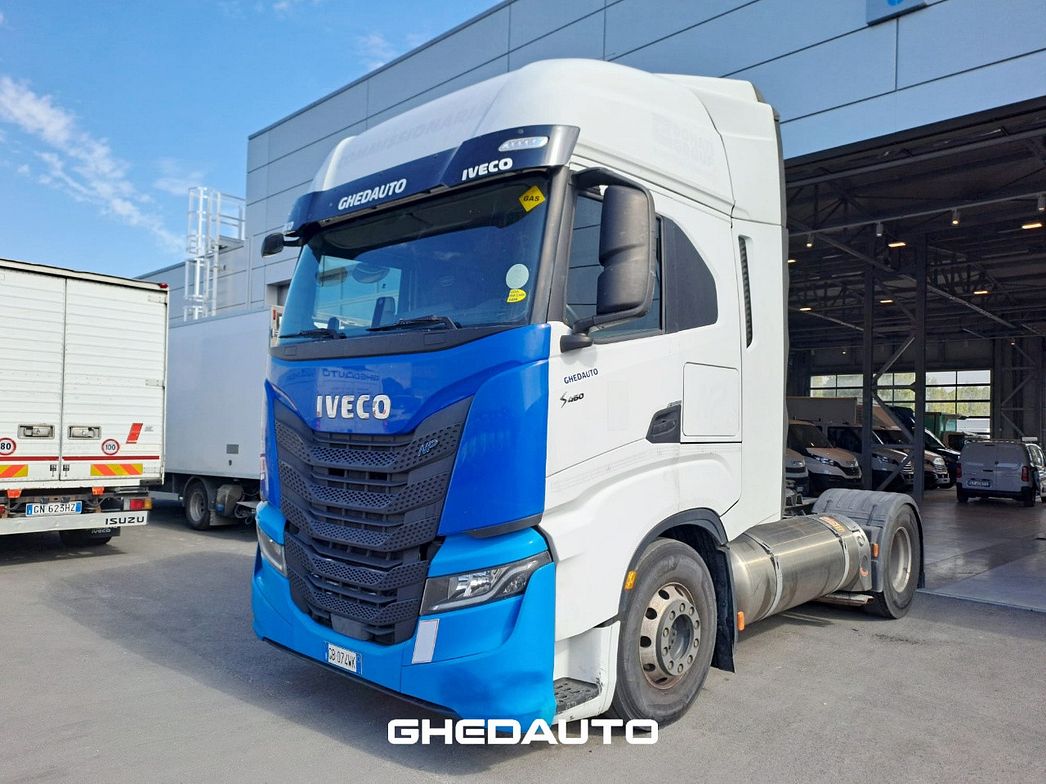 IVECO | TRATTORE STRADALE IVECO S-WAY 460 LNG METANO