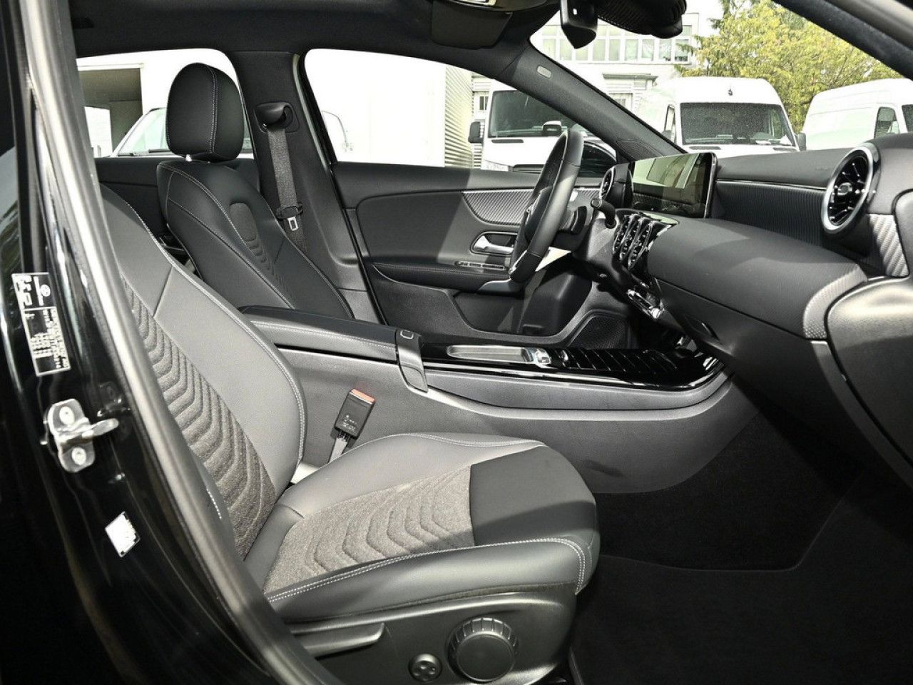 Mercedes-Benz A-Klasse – Bild 2