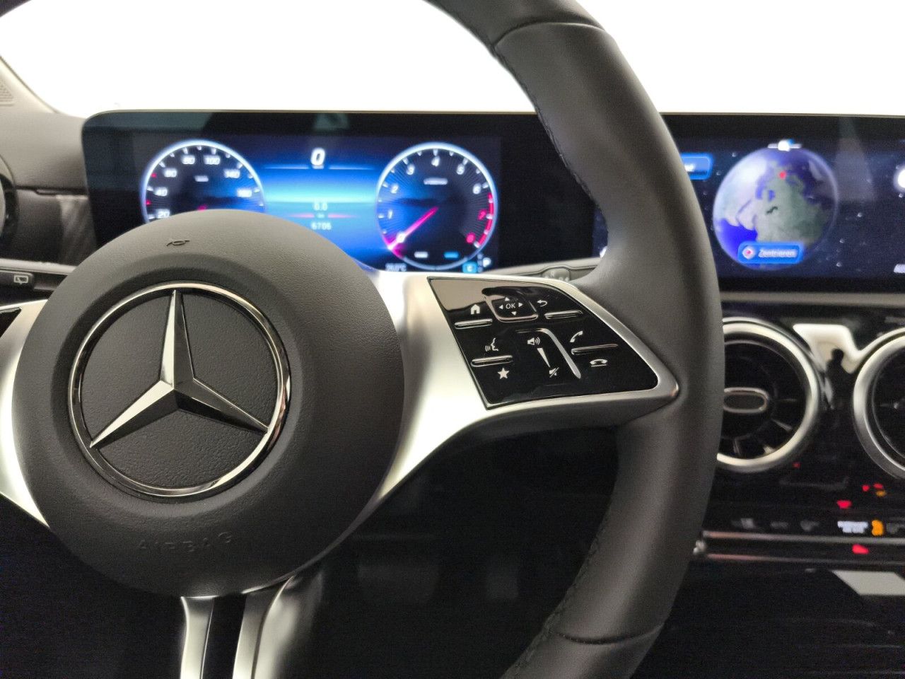 Mercedes-Benz A-Klasse – Bild 17