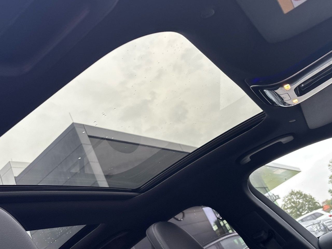 Mercedes-Benz C-Klasse – Bild 12