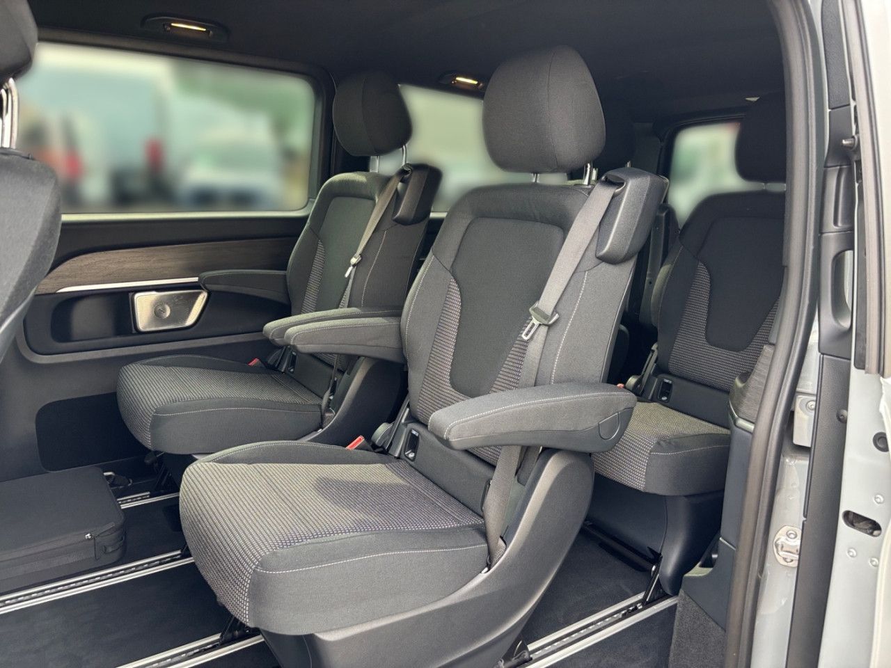 Mercedes-Benz EQV – Bild 9