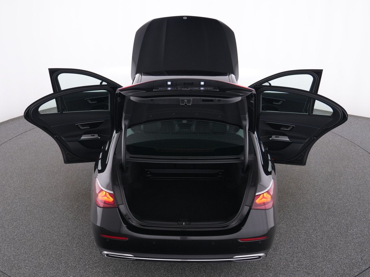 Mercedes-Benz E-Klasse – Bild 13