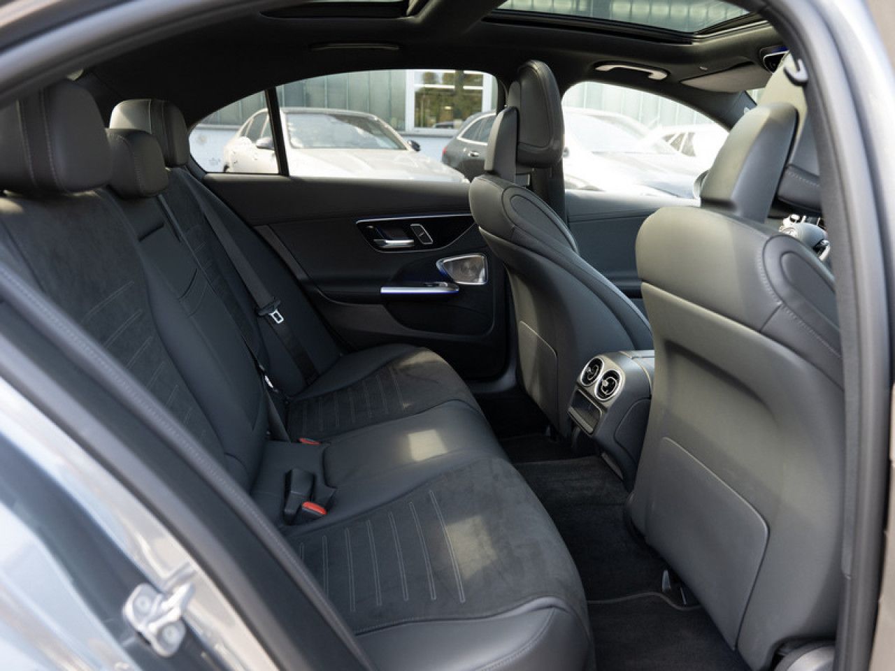 Mercedes-Benz C-Klasse – Bild 4