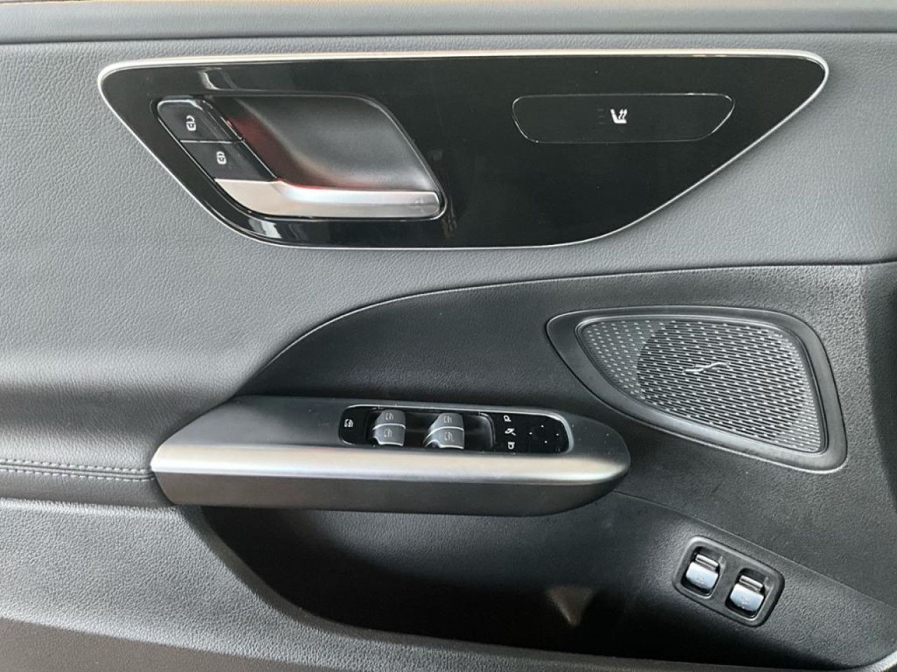Mercedes-Benz C-Klasse – Bild 14