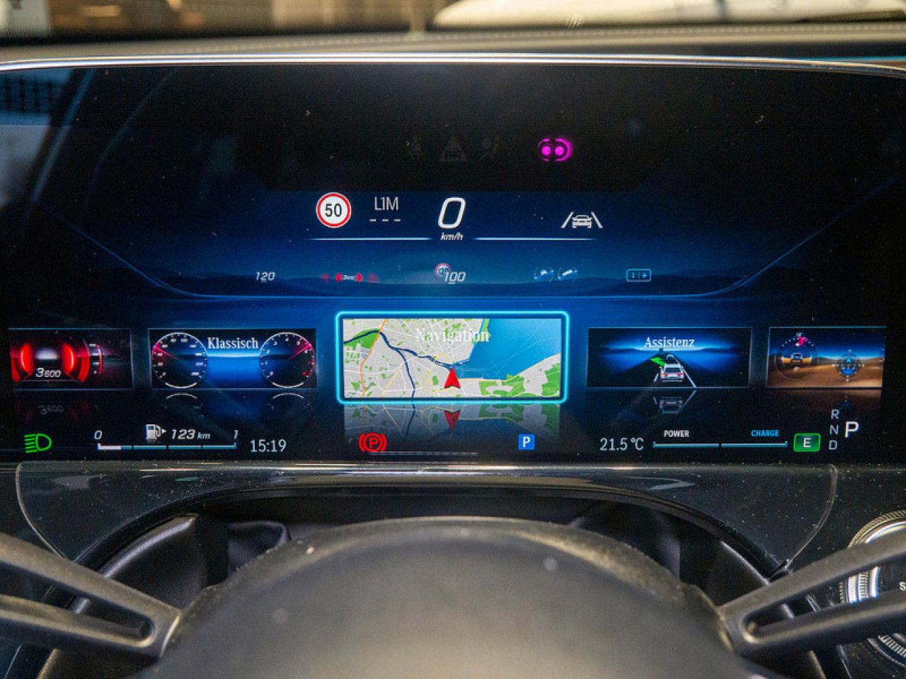 Mercedes-Benz E-Klasse – Bild 20