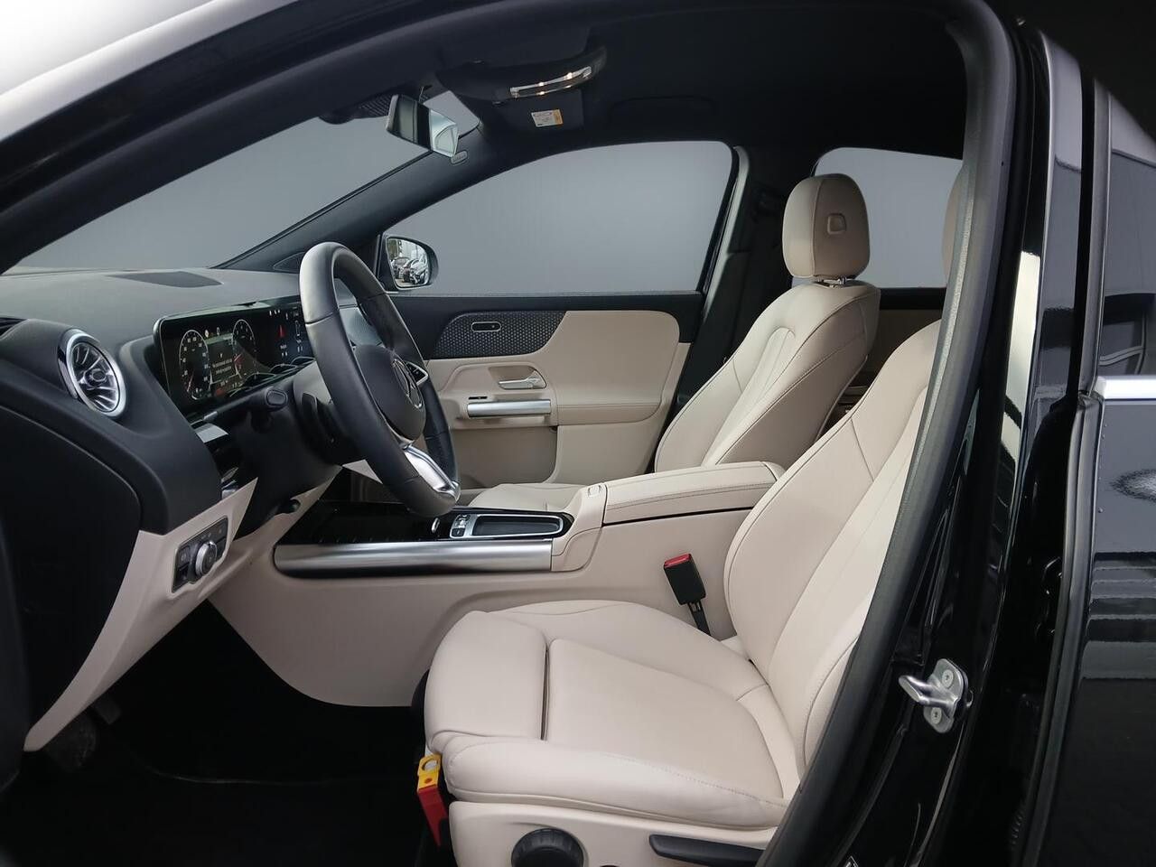 Zdjęcie pojazdu 12 / 23