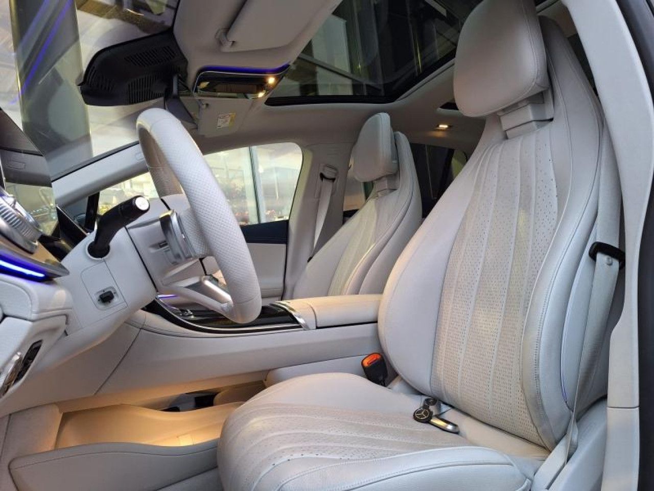 Photo du v&eacute;hicule 17 / 18