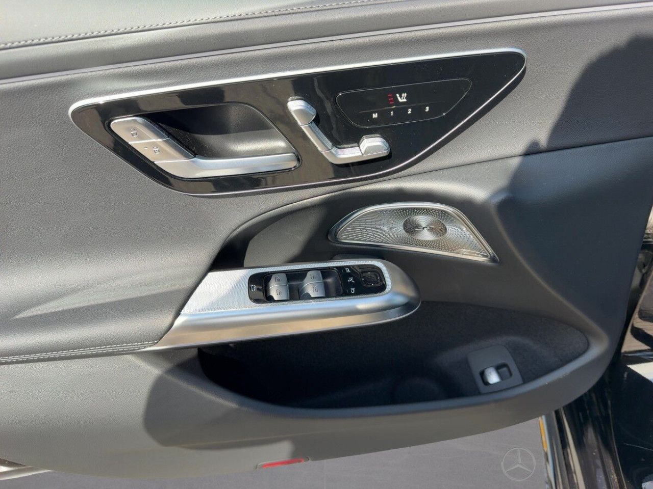 Mercedes-Benz E-Klasse – Bild 12