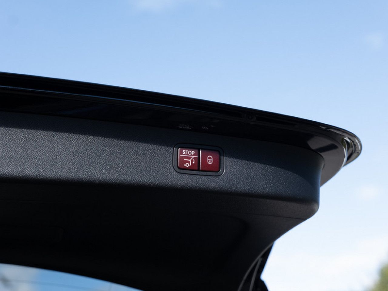 Mercedes-Benz E-Klasse – Bild 7