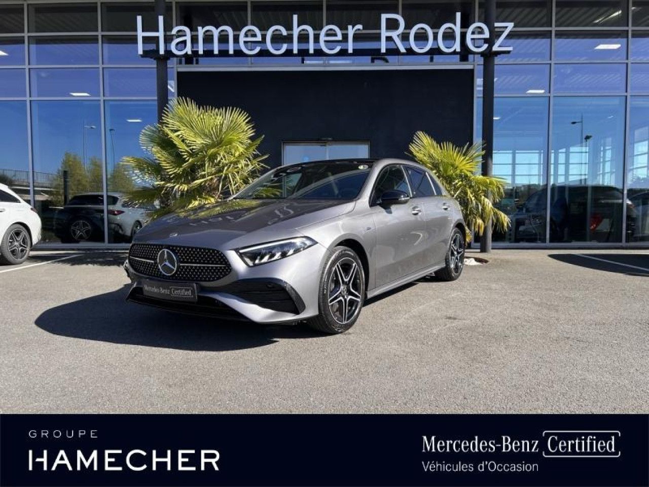 Photo du v&eacute;hicule 1 / 18