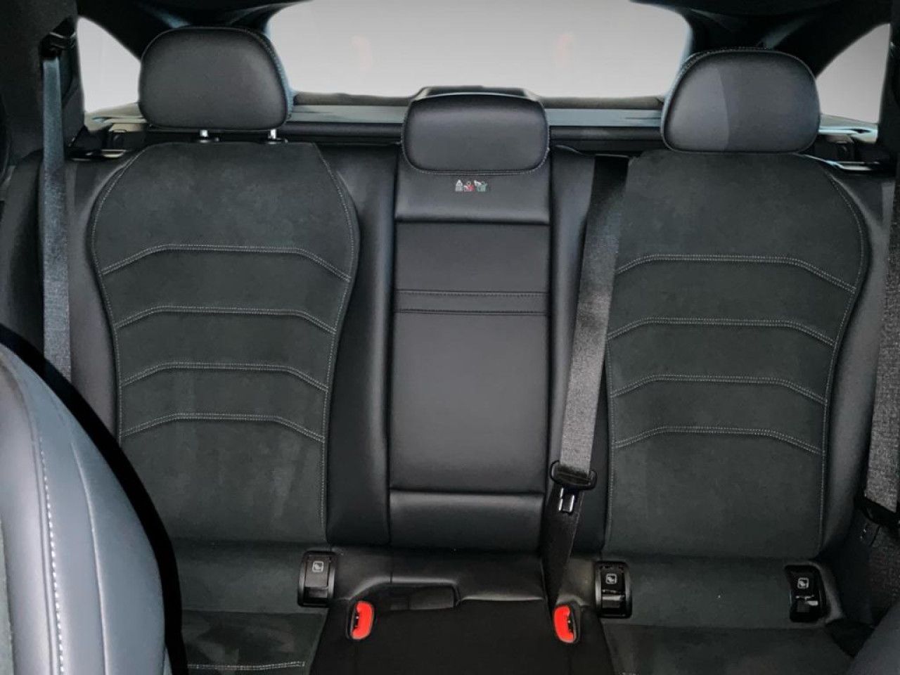 Mercedes-Benz E-Klasse – Bild 18