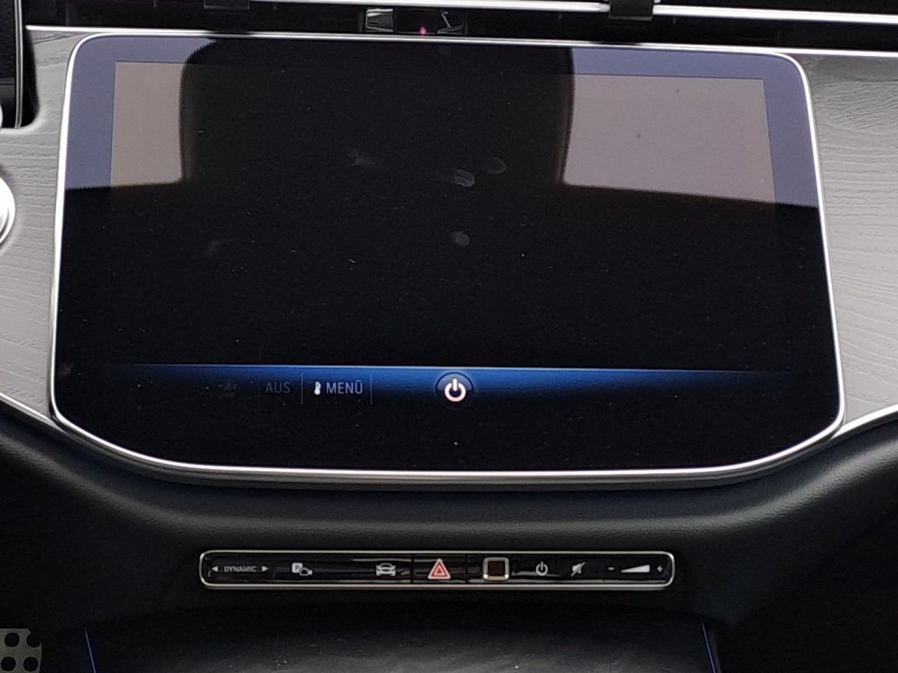 Mercedes-Benz E-Klasse – Bild 17