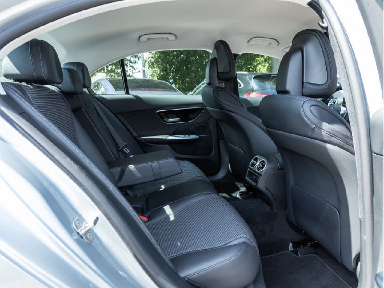 Mercedes-Benz C-Klasse – Bild 8
