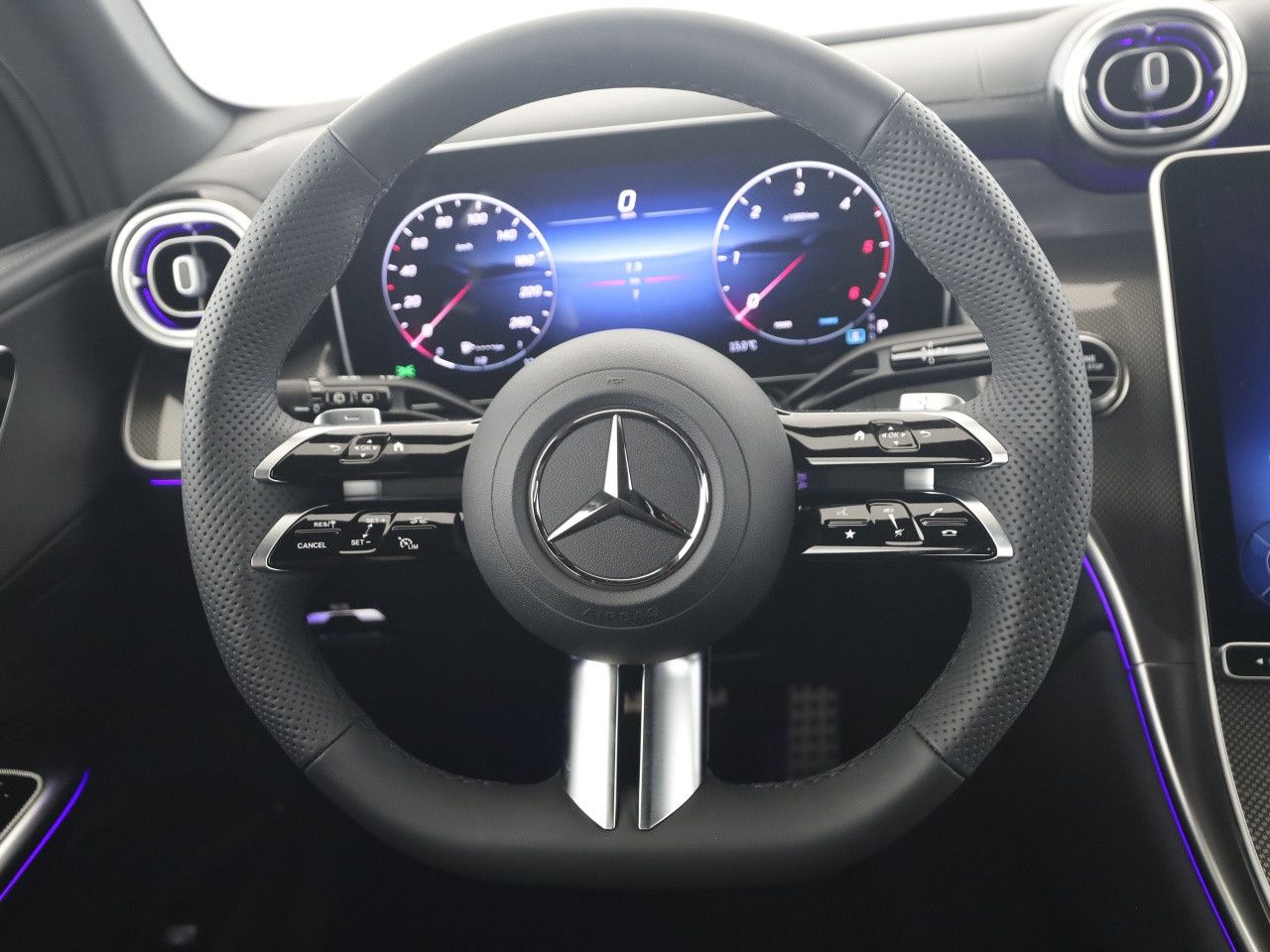 Mercedes-Benz GLC – Bild 10