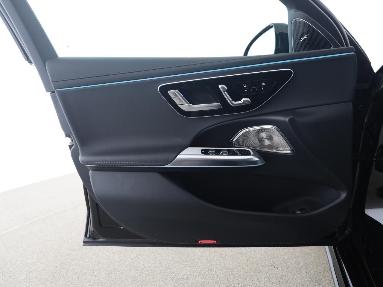Mercedes-Benz E-Klasse – Bild 12