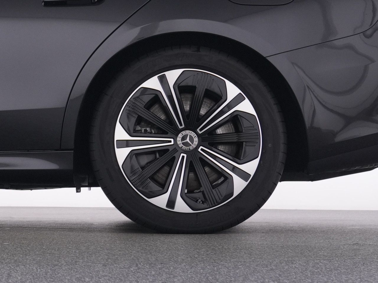 Mercedes-Benz E-Klasse – Bild 20