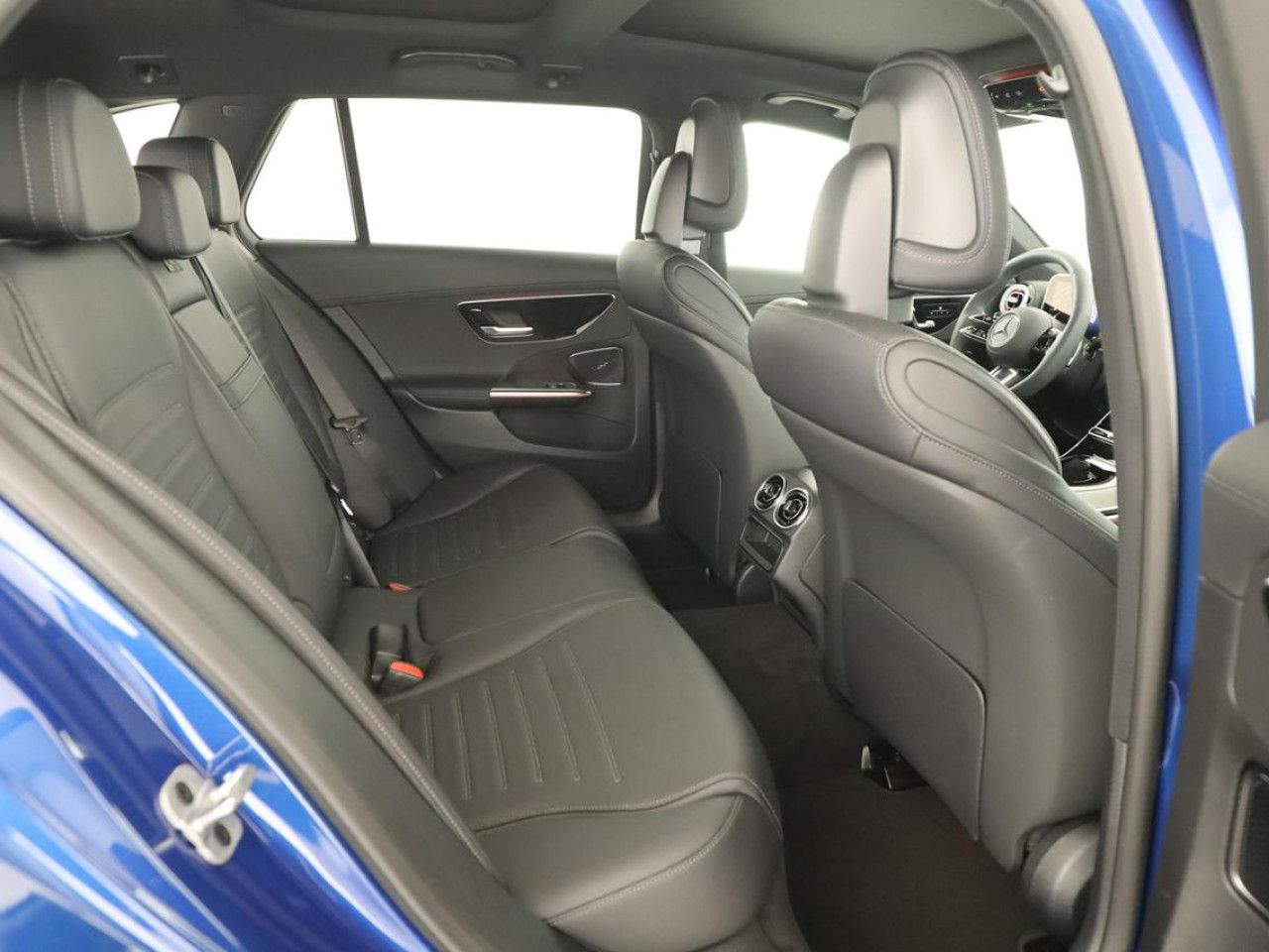 Mercedes-Benz C-Klasse – Bild 12