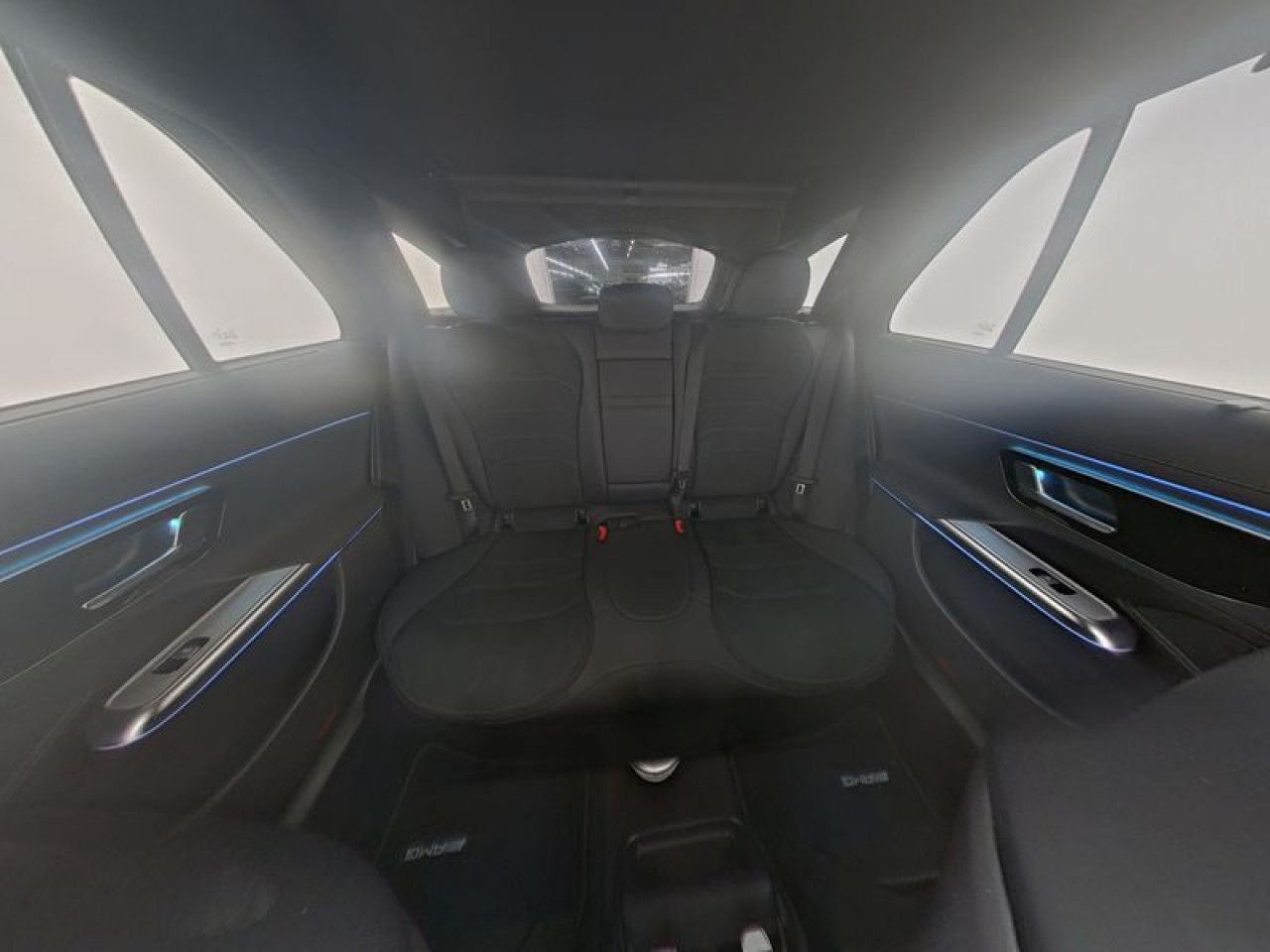 Mercedes-Benz E-Klasse – Bild 7