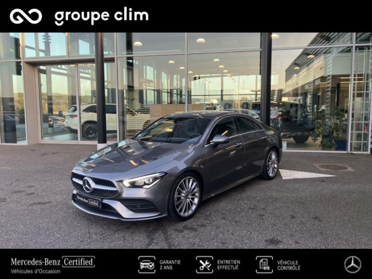 Photo du v&eacute;hicule 1 / 18