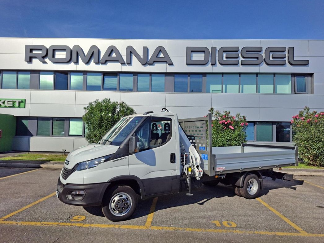 IVECO | 35C14 CABINATO CON GRU