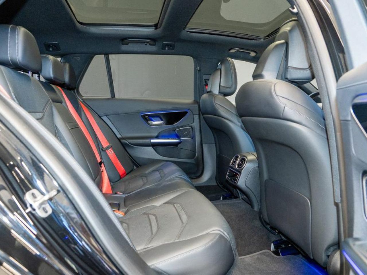 Mercedes-Benz C-Klasse – Bild 10