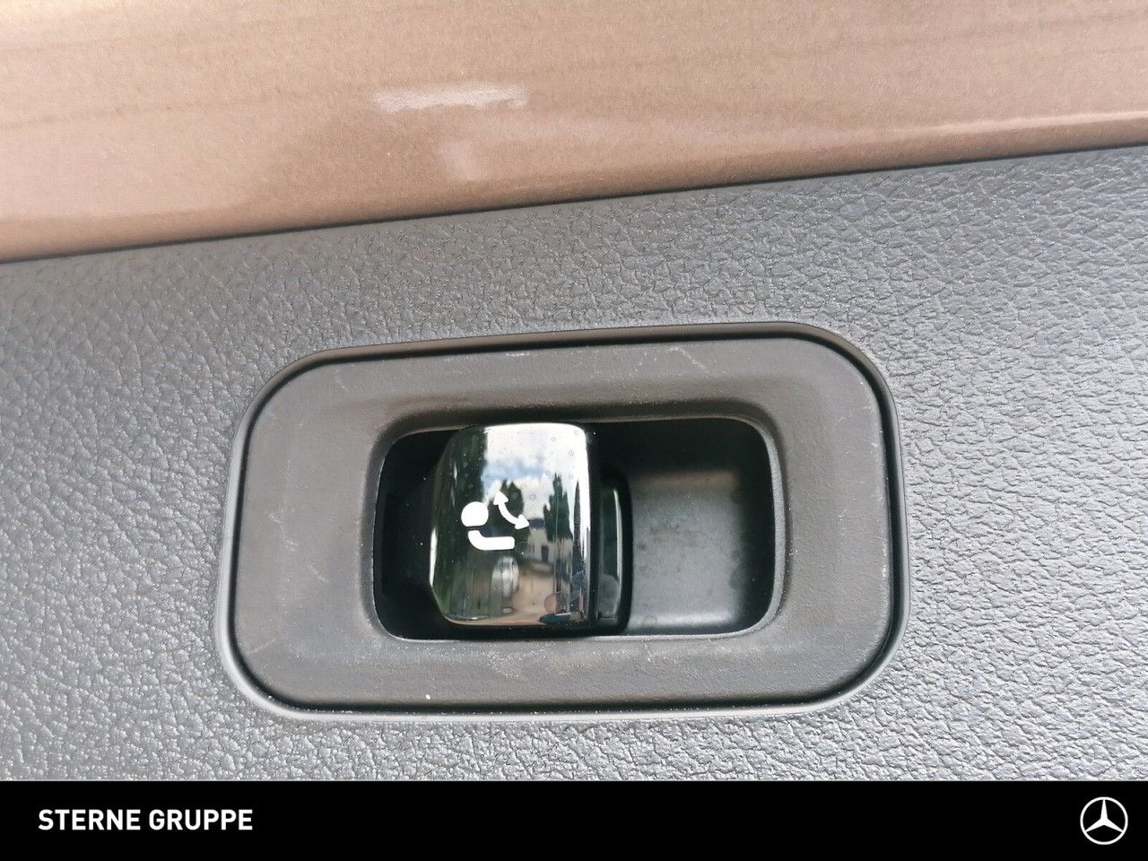 Mercedes-Benz E-Klasse – Bild 15
