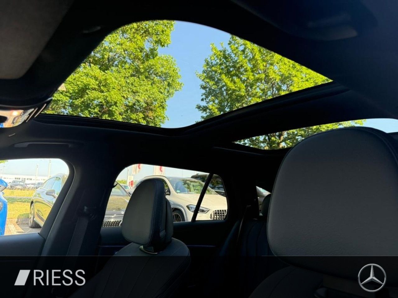 Mercedes-Benz E-Klasse – Bild 9