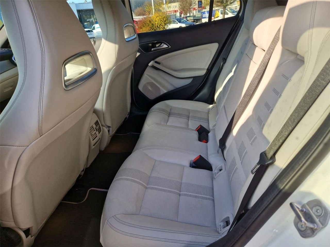 Fahrzeugbild 27 / 30