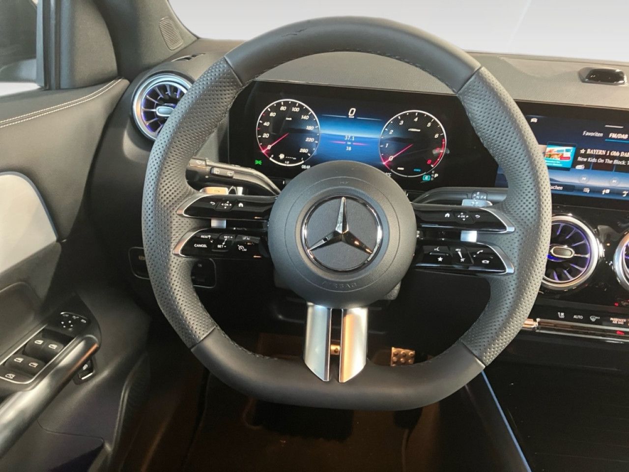 Mercedes-Benz GLA – Bild 11