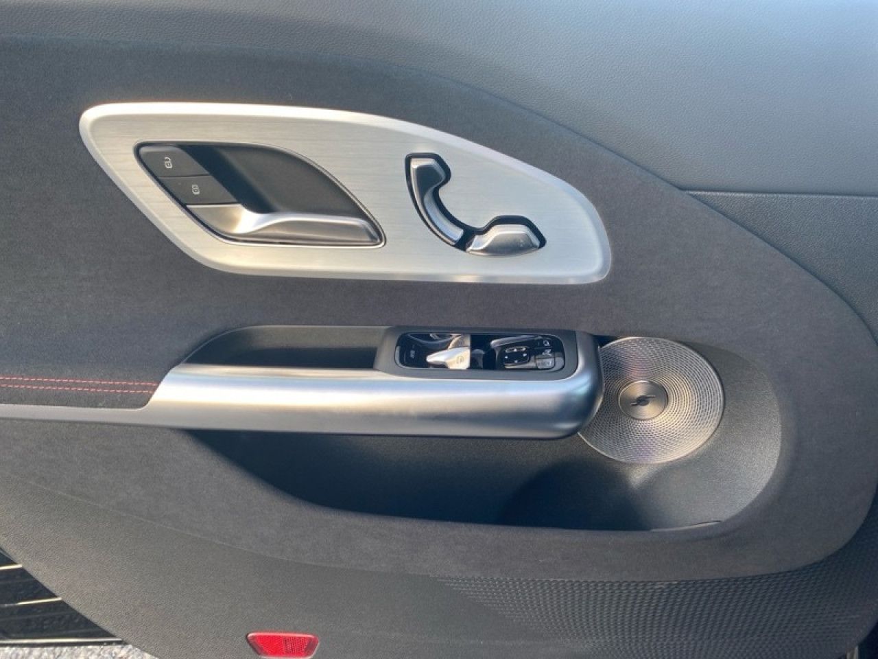 Photo du v&eacute;hicule 17 / 18