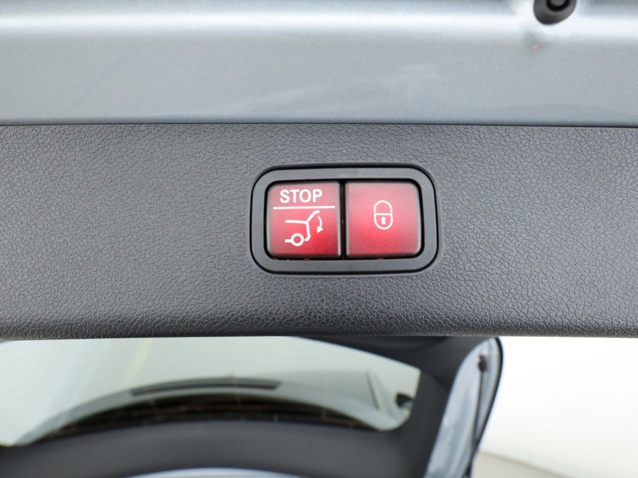 Mercedes-Benz E-Klasse – Bild 26