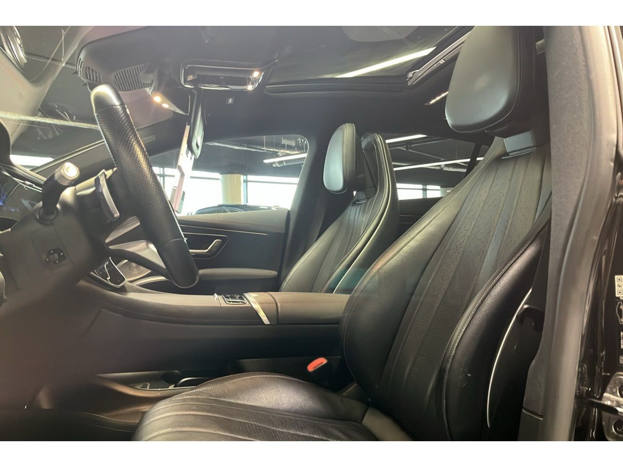 Photo du v&eacute;hicule 10 / 18