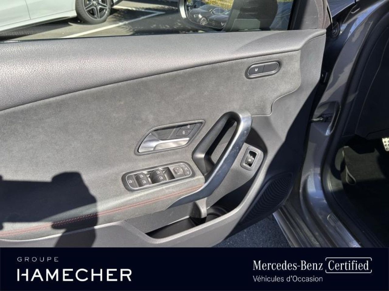 Photo du v&eacute;hicule 12 / 18