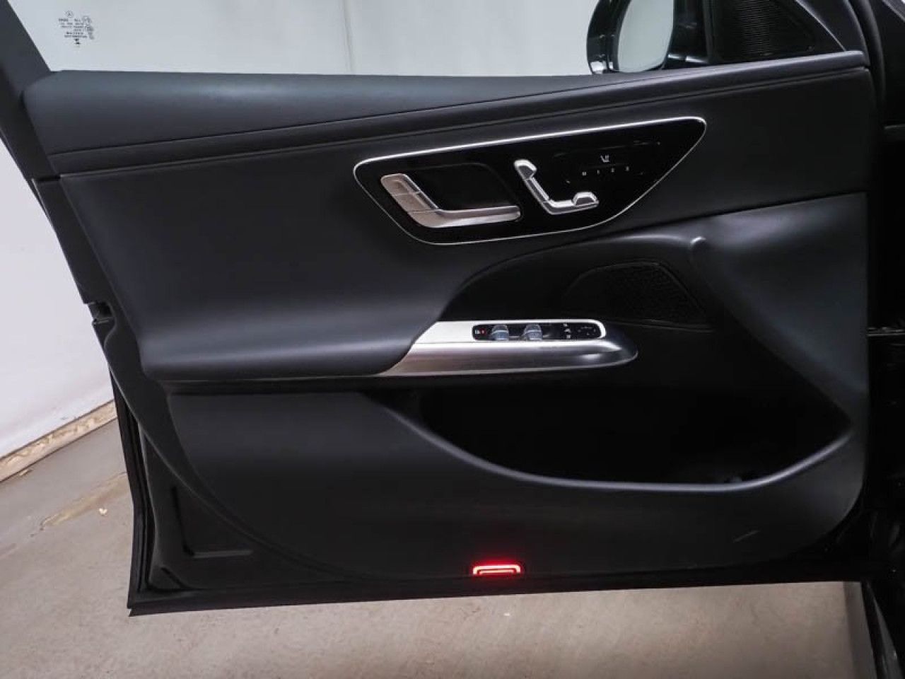 Mercedes-Benz E-Klasse – Bild 12