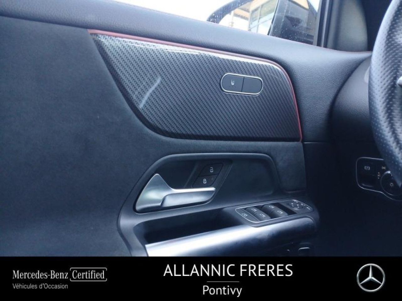 Photo du v&eacute;hicule 14 / 18