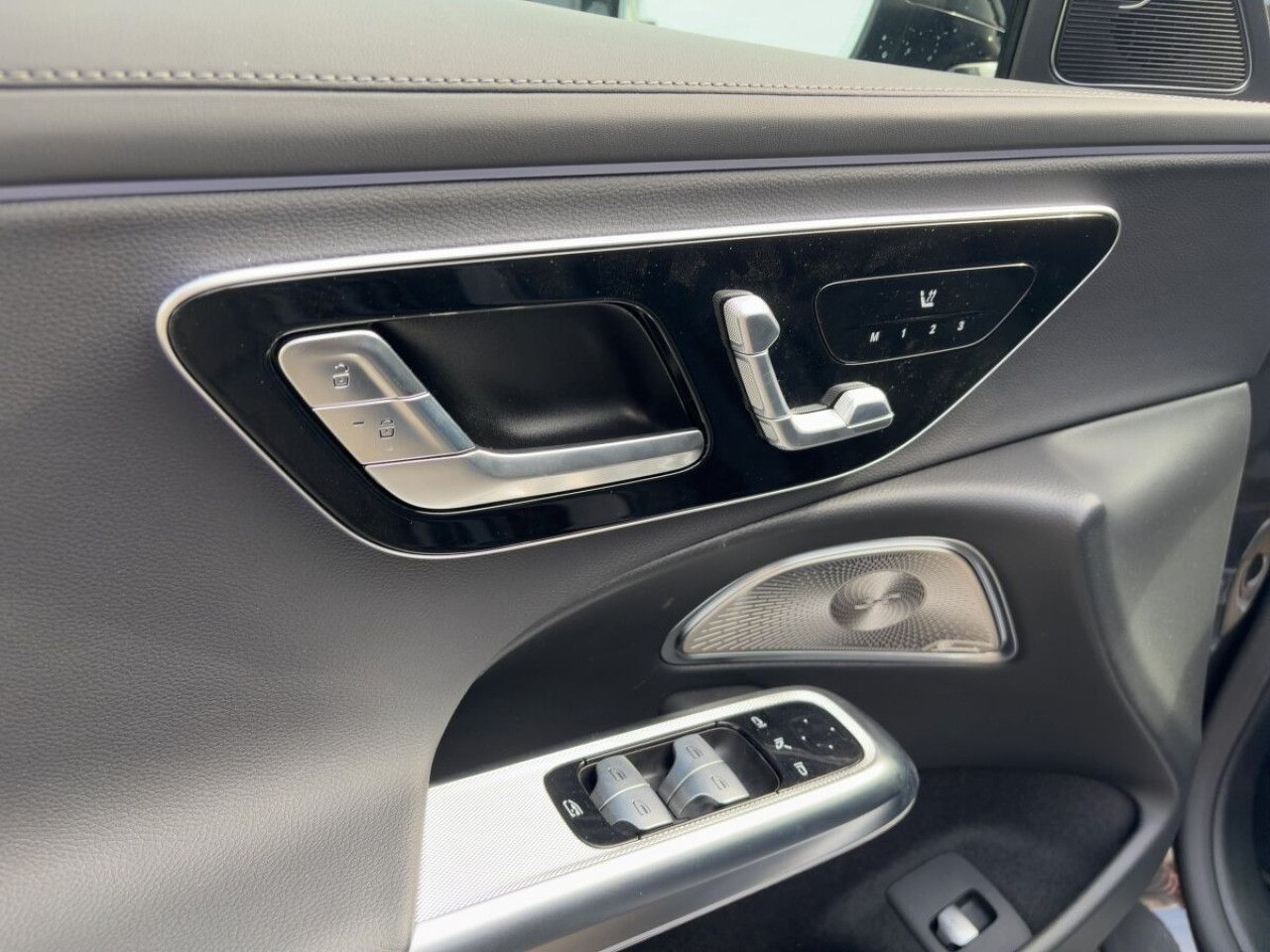 Mercedes-Benz E-Klasse – Bild 13