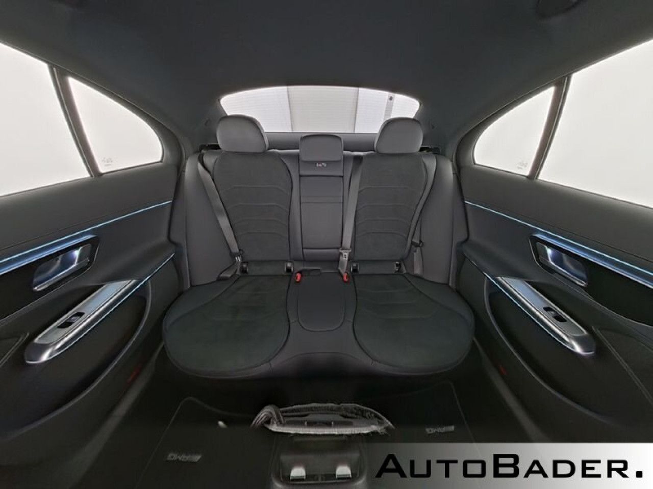 Mercedes-Benz E-Klasse – Bild 8