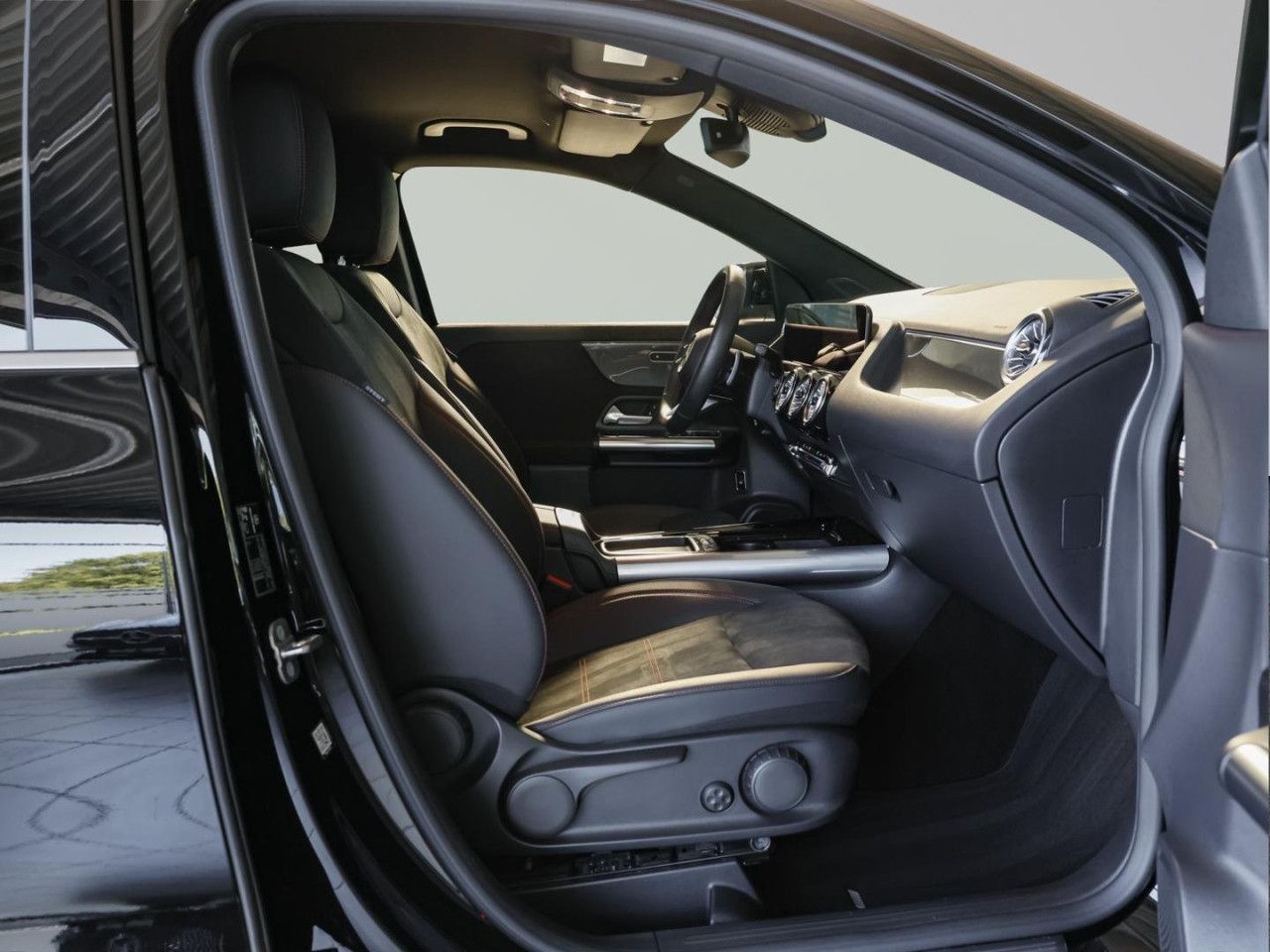 Mercedes-Benz GLA – Bild 2