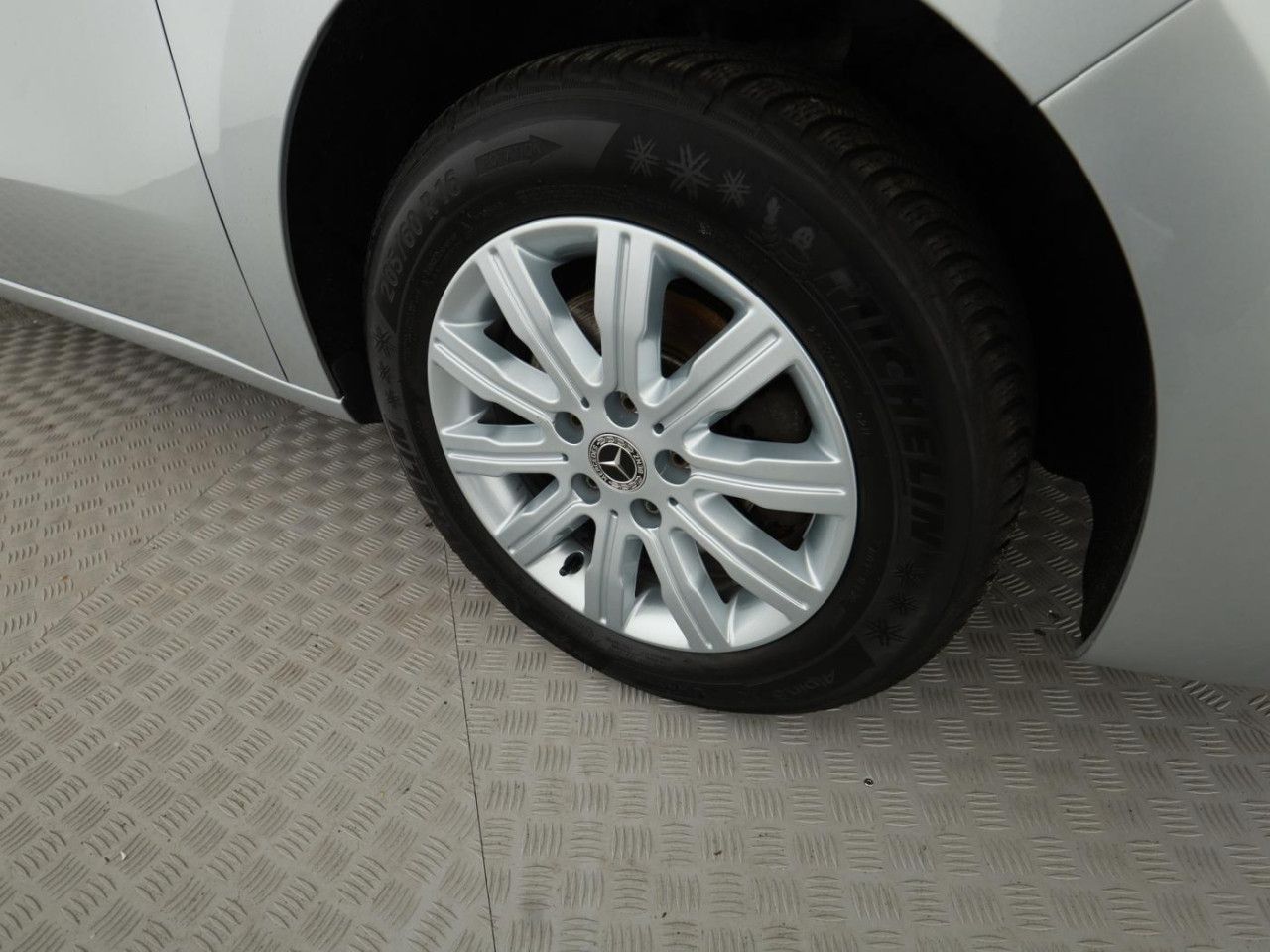 Fahrzeugbild 21 / 24