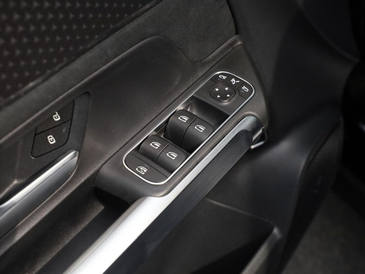 Mercedes-Benz GLB – Bild 12