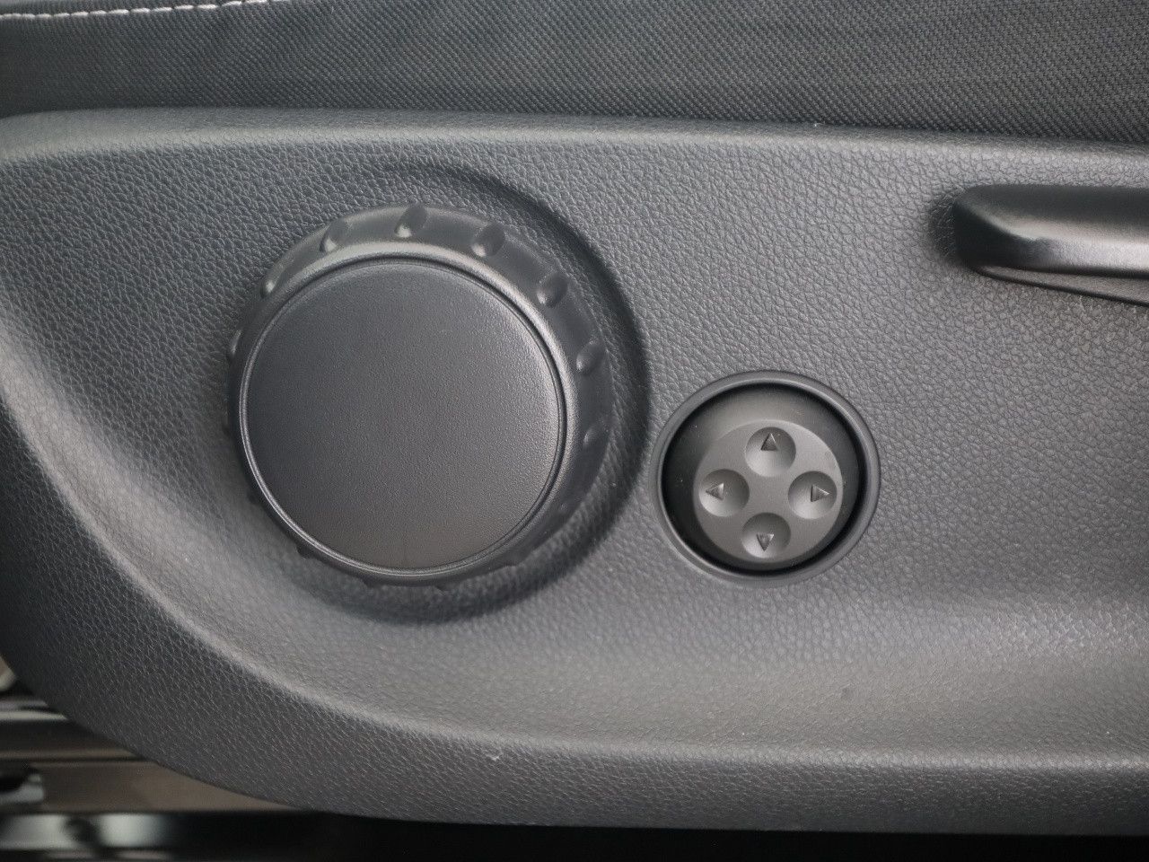 Fahrzeugbild 18 / 28