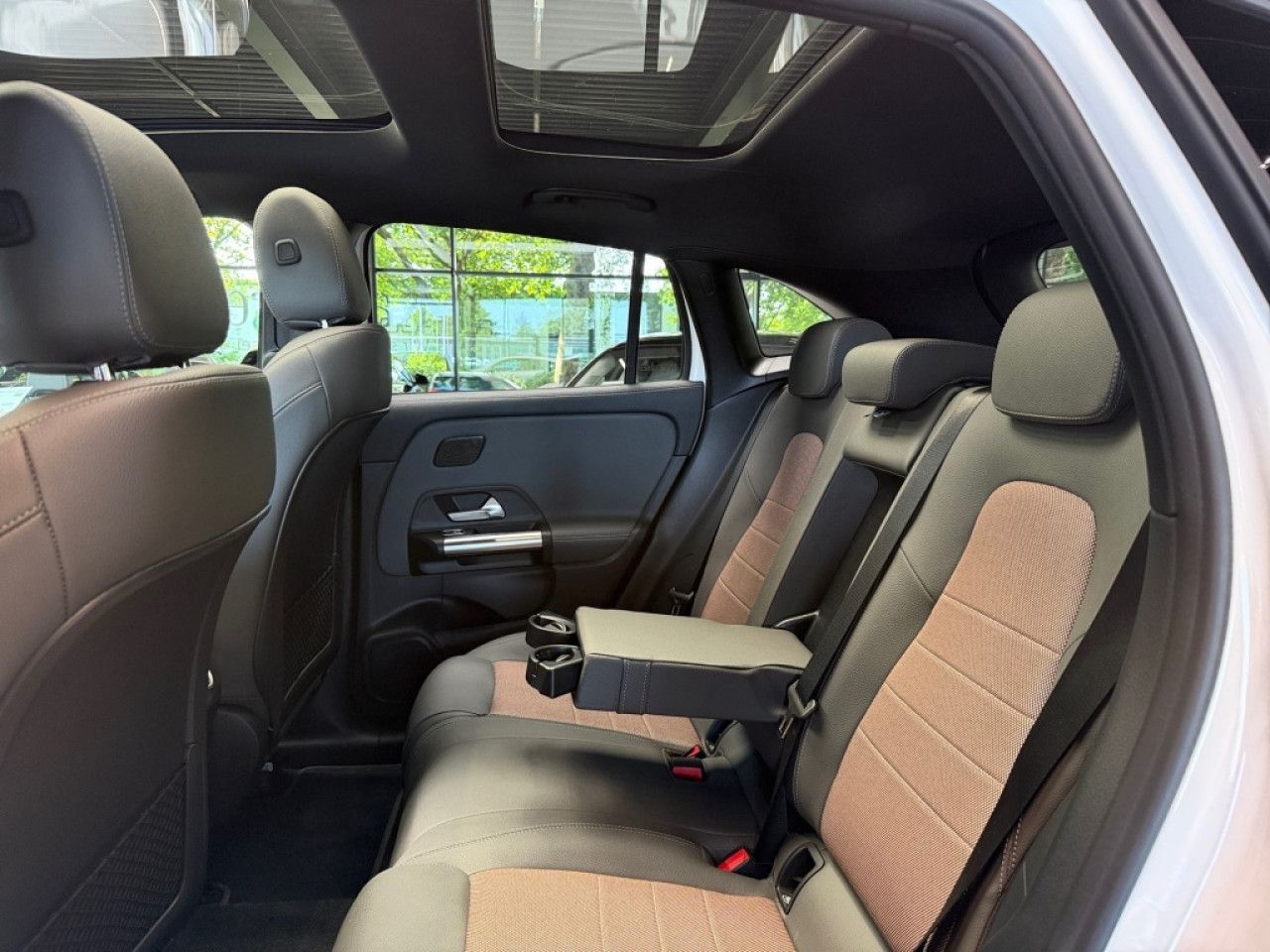 Mercedes-Benz EQA – Bild 21