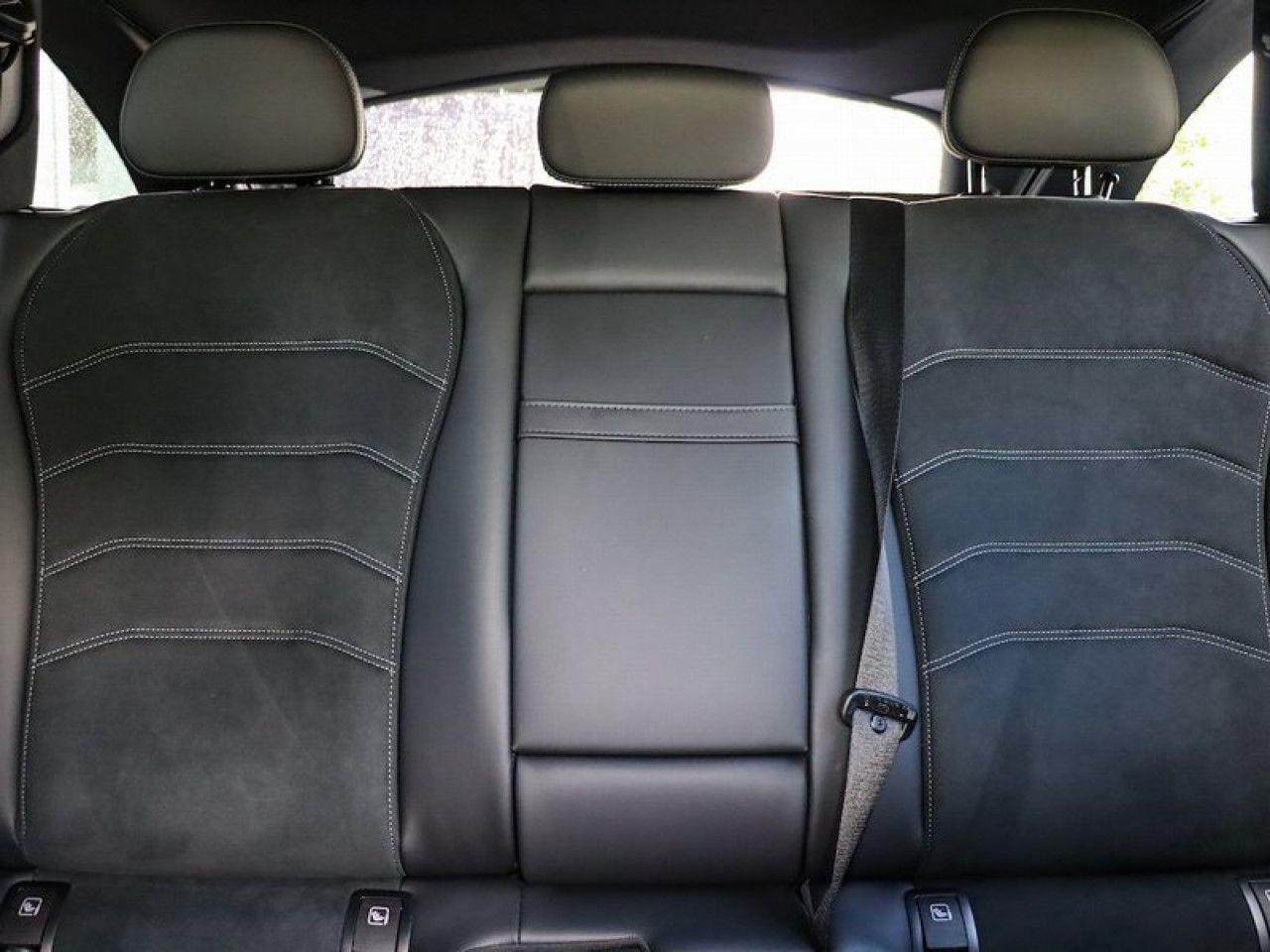Mercedes-Benz E-Klasse – Bild 26