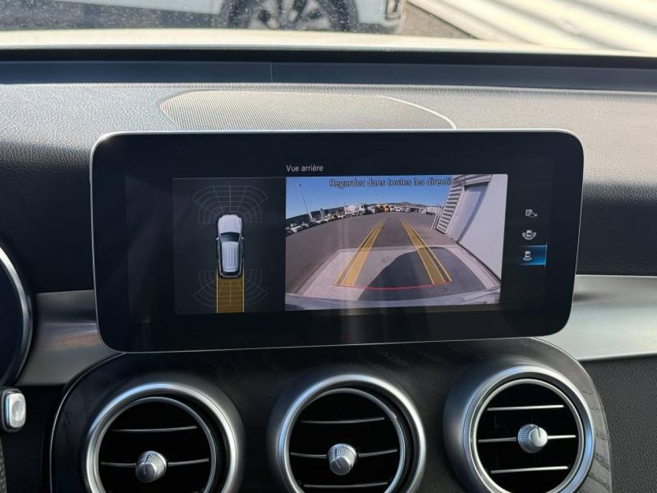 Photo du v&eacute;hicule 17 / 18