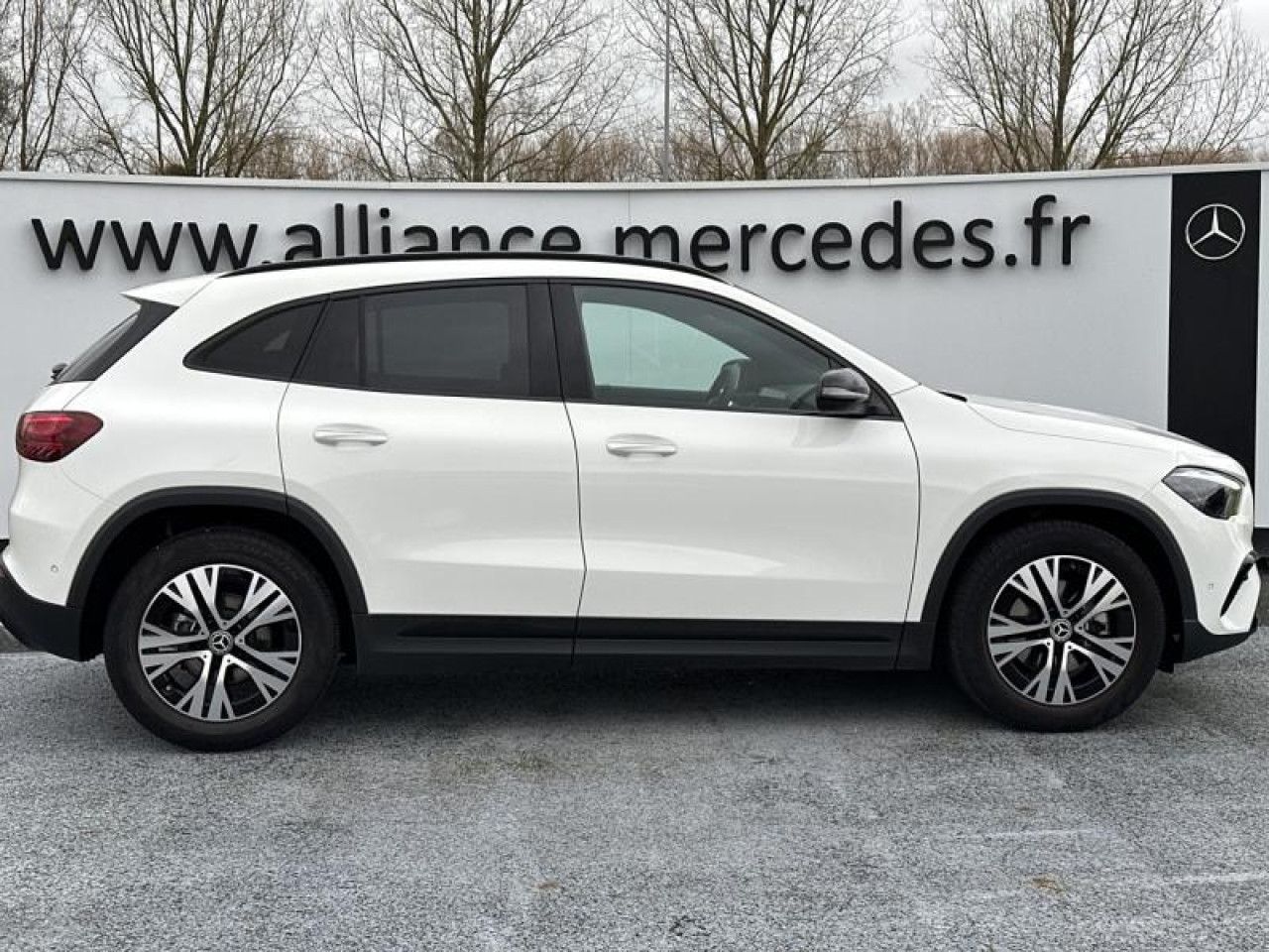 Photo du v&eacute;hicule 6 / 18