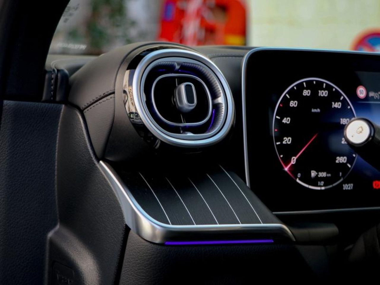 Photo du v&eacute;hicule 9 / 18