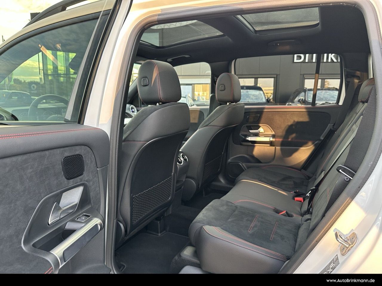 Mercedes-Benz GLB – Bild 11