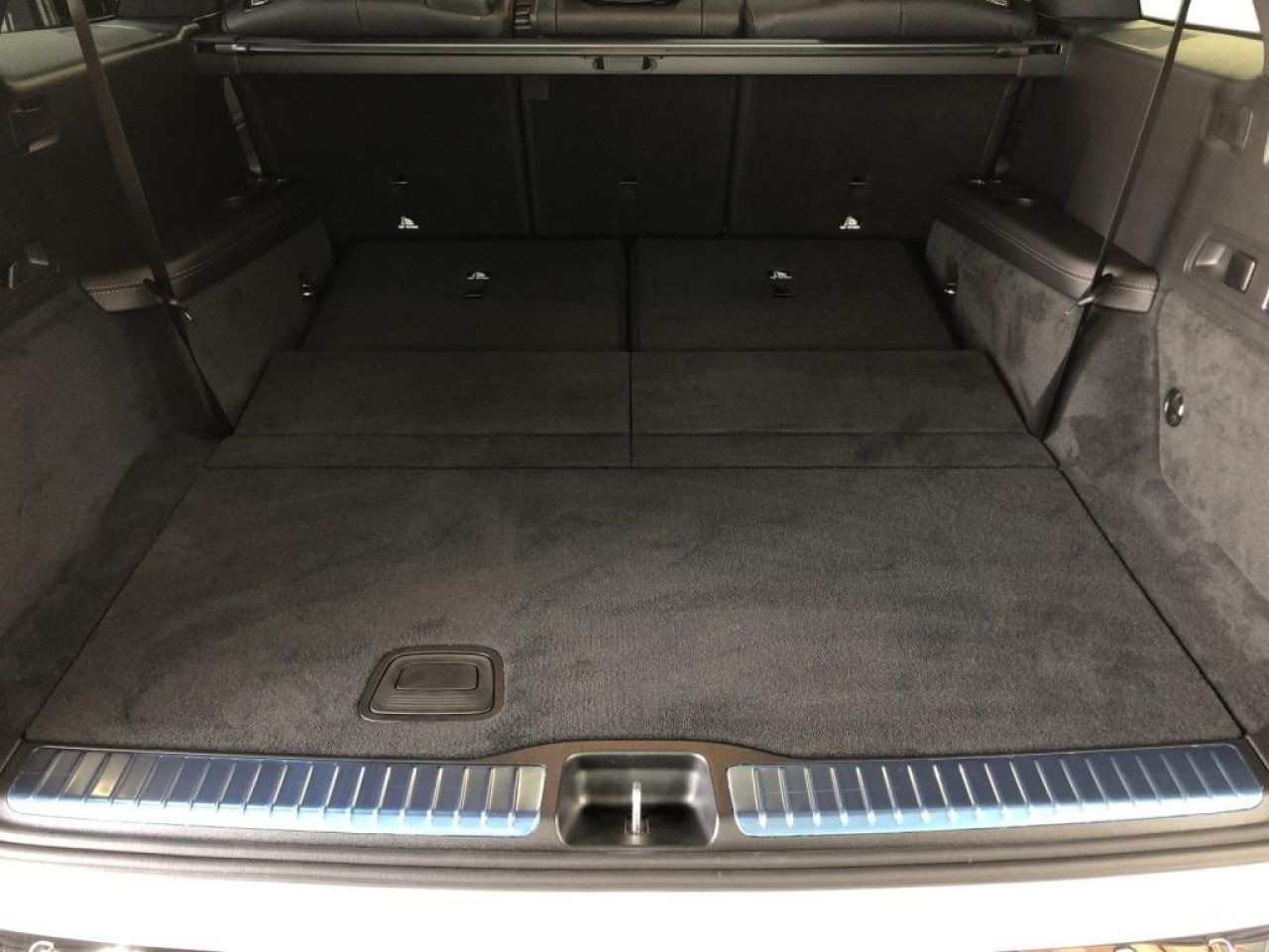 Mercedes-Benz GLS – Bild 12