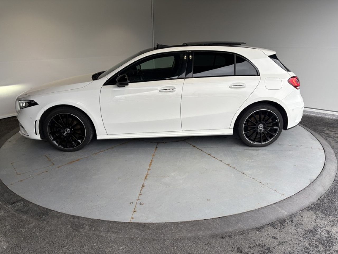 Photo du v&eacute;hicule 6 / 18