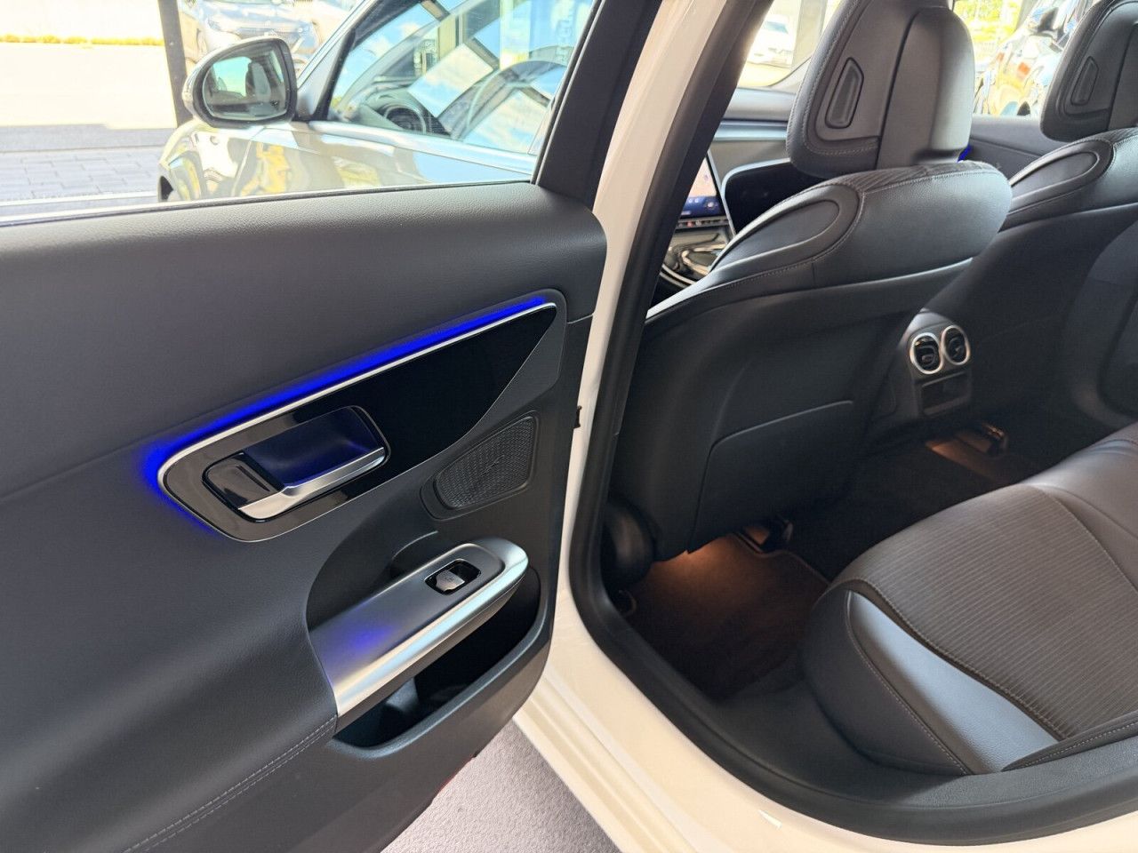 Mercedes-Benz C-Klasse – Bild 23